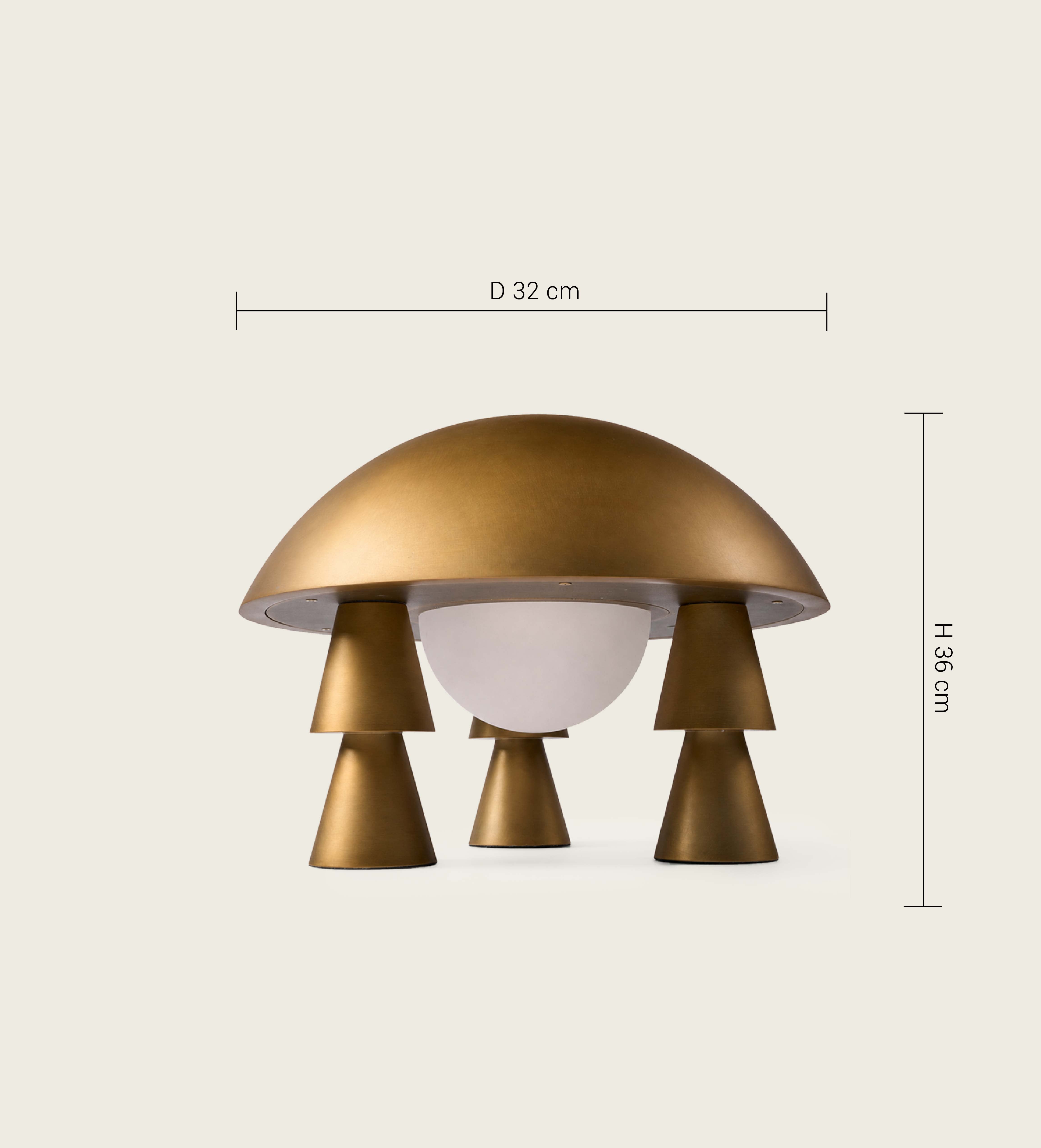 A clear dimensional guide for the artamore metal table lamp, showing its 36-centimeter height and 32-centimeter width against a clean background.