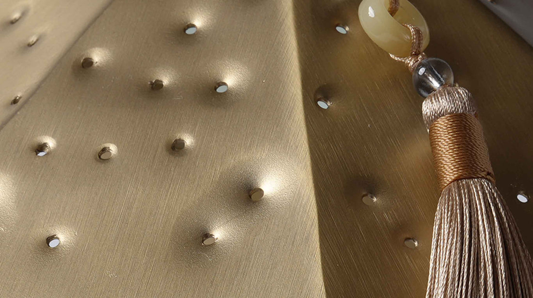 Macro shot of the artamore metal ambient light, revealing the high-quality brushed thick metal material and exquisite surface treatment.